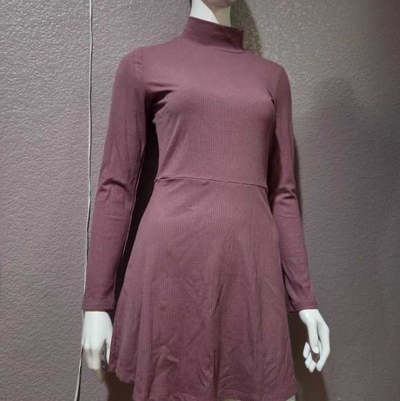 Ribbed Knit Long Sleeve Mock-neck Dress NEW SMALL - Picture 3 of 3